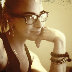 Meet your Posher, Mackie